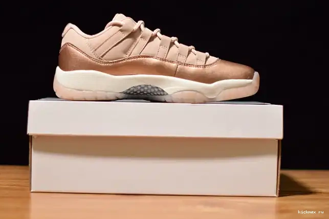 Rep MAX Rose Air Jordan GS Low Gold 11 AH7860-105 0606